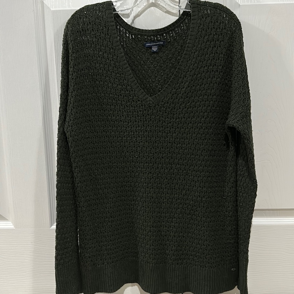 American Eagle sweater